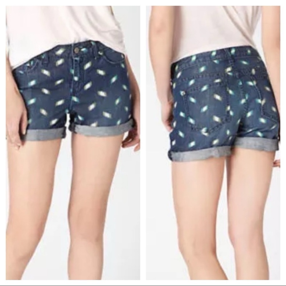 ANTHROPOLOGIE Pilcro Stet Ikat Print Denim Shorts Size 27 - Picture 1 of 12